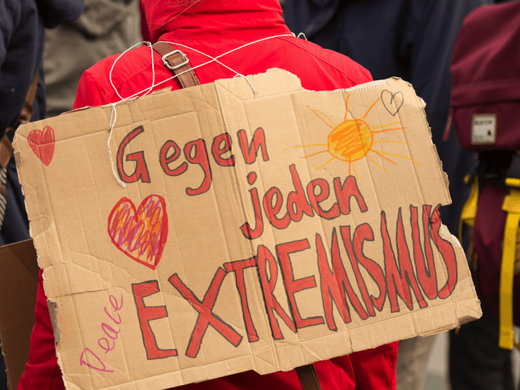 Symbolbild Gegen Extremismus; Bild: Elke Wetzig/CC BY SA 4.0